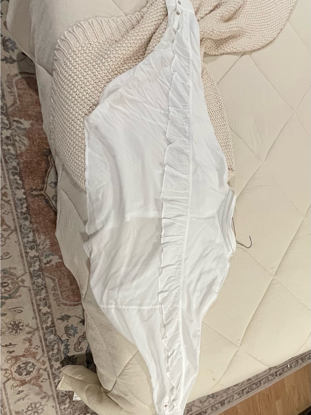 Oversized White Button-Up Shirt - Picture 7 of 7